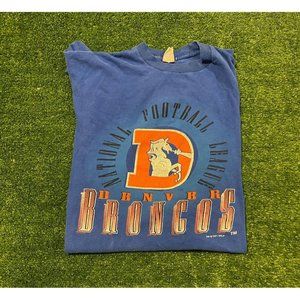 Women's Vintage 90s Denver Broncos NFL Football t-shirt large Competitor